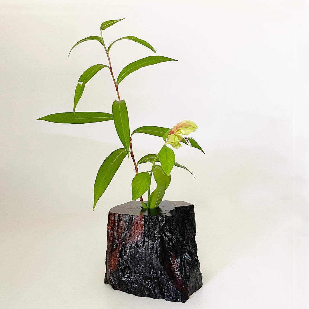 黒柿】樹芯花入｜希少な一点もの花器｜おかや木芸